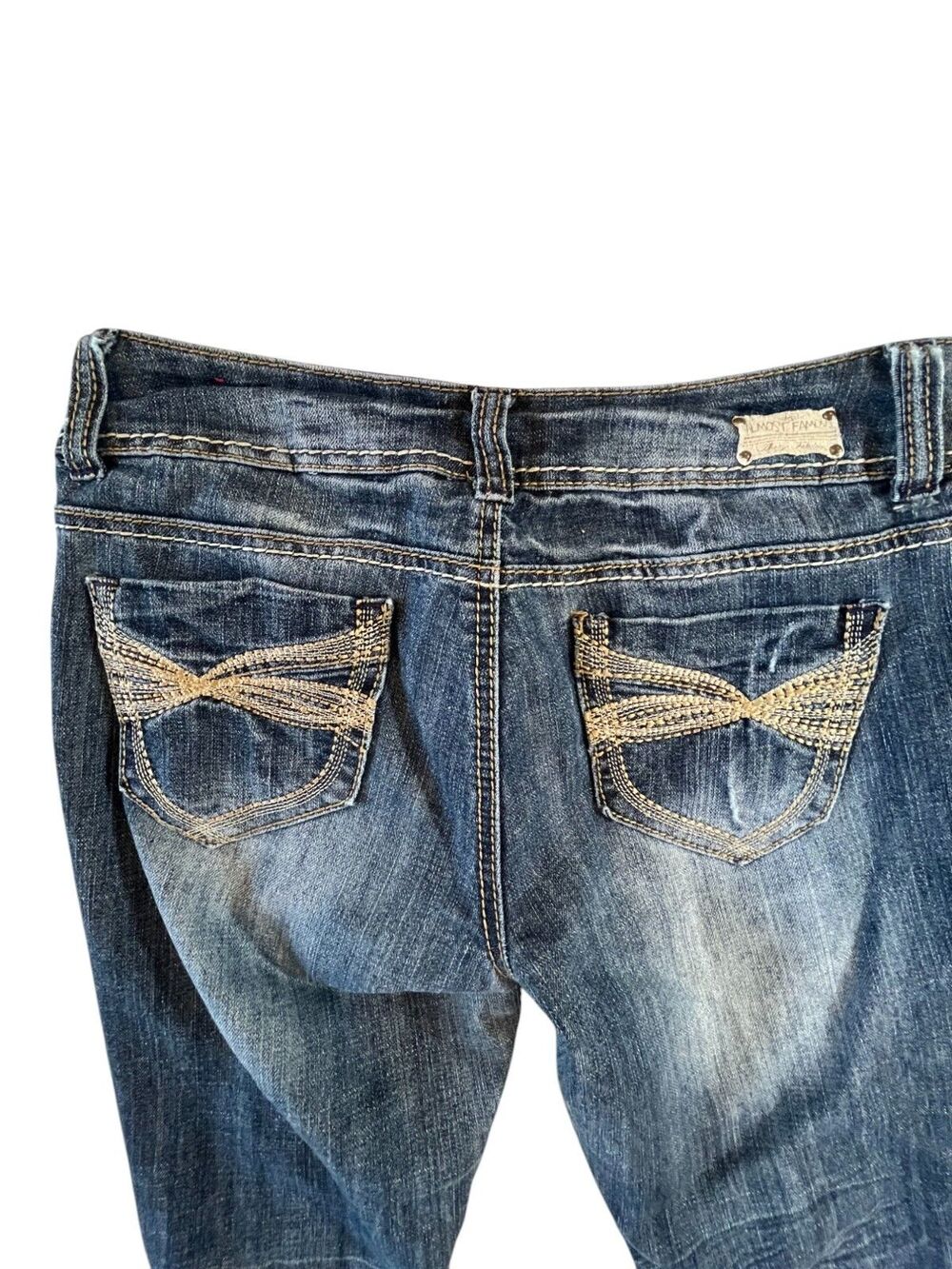 Almost Famous Jeans Women 9 Mid Rise Distressed Stretch Always Fabulous (W32 L31 - Picture 15 of 16